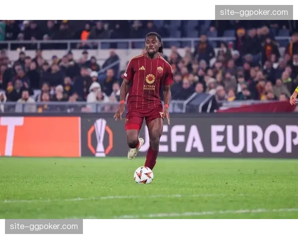 法国后卫科内腿筋伤势复发 罗马边卫无缘关键热身赛考察